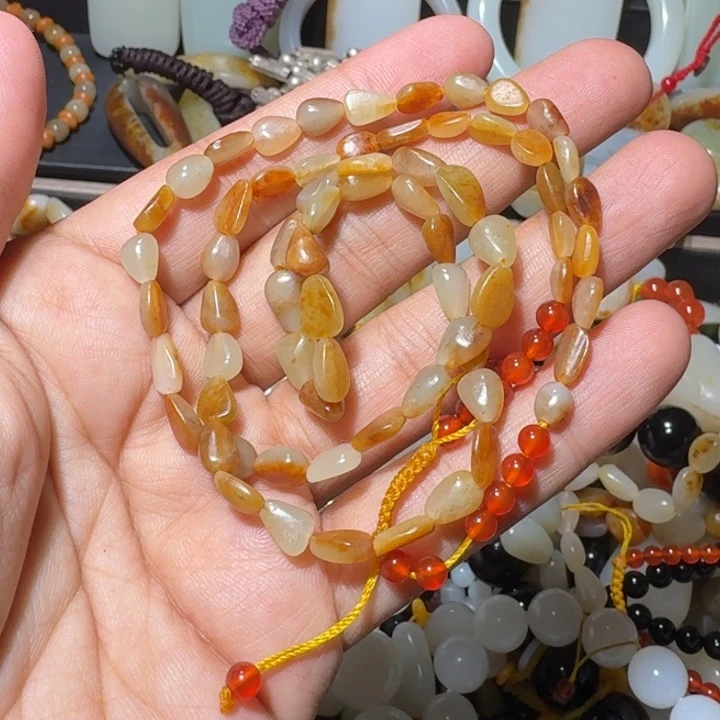 和田玉未镶嵌项链