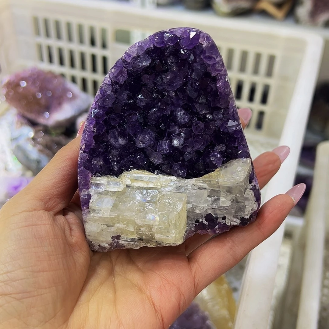 水晶大型摆件未镶嵌