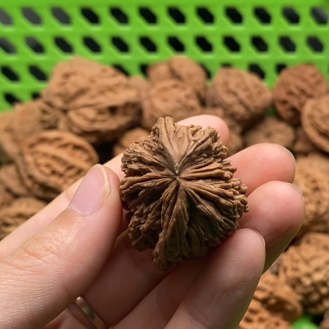 善***慧文玩核桃把件定制商品不退不换