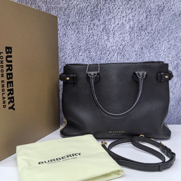 包包/博柏利/市场价28000/250121XL0032