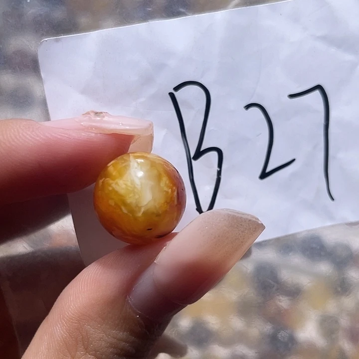 琥珀未镶嵌裸石13.9福利