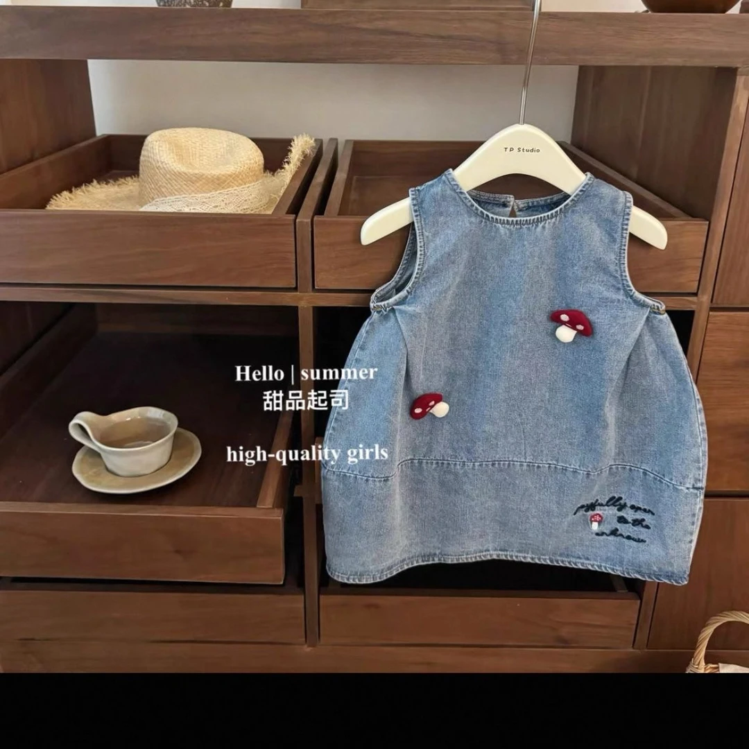 女宝连衣裙可爱小蘑菇韩国童装女童洋气夏裙子刺绣牛仔花苞背心裙