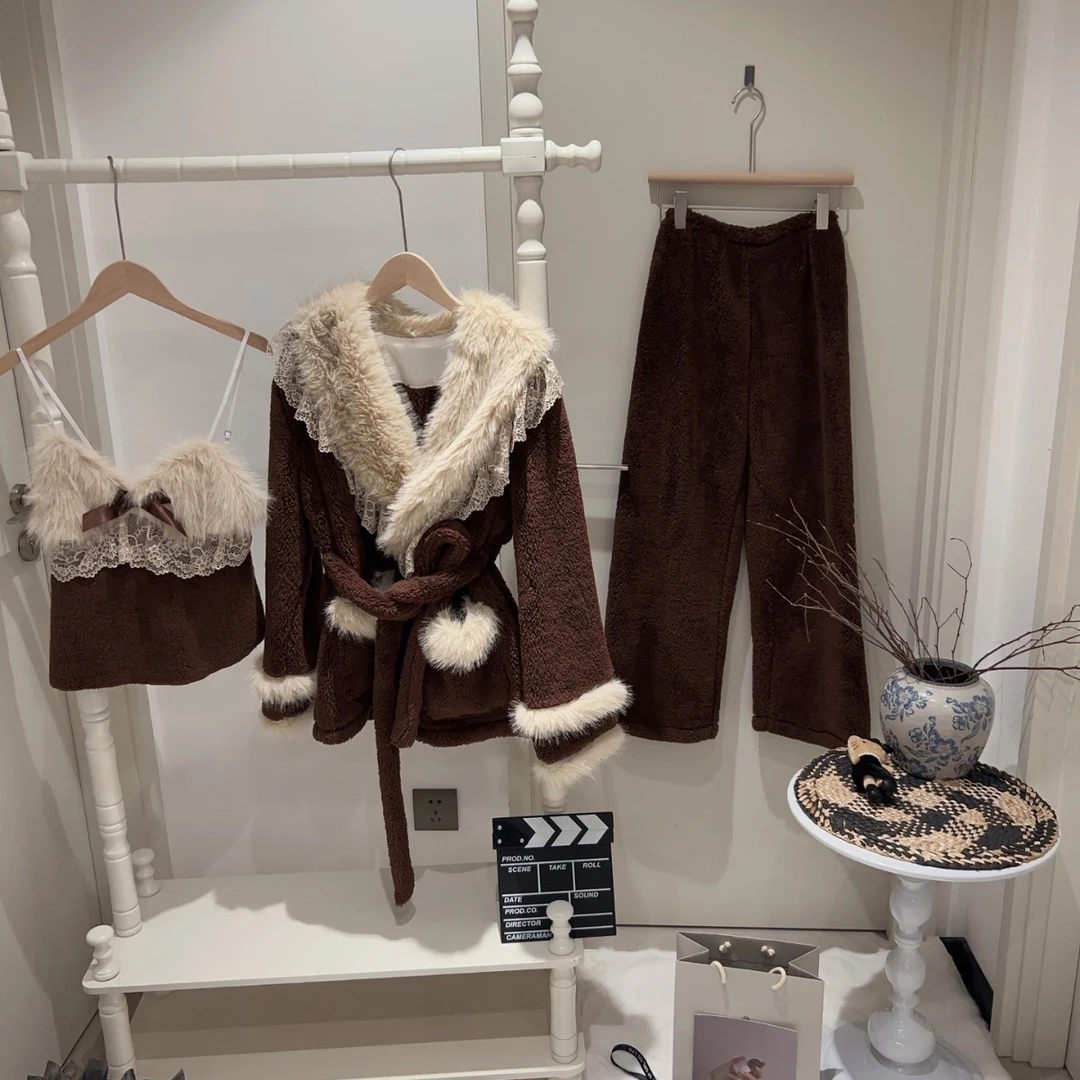 【软糯贝拉】冬季翻领保暖带胸垫女常规款厚款秋季睡衣秋冬睡袍睡裙