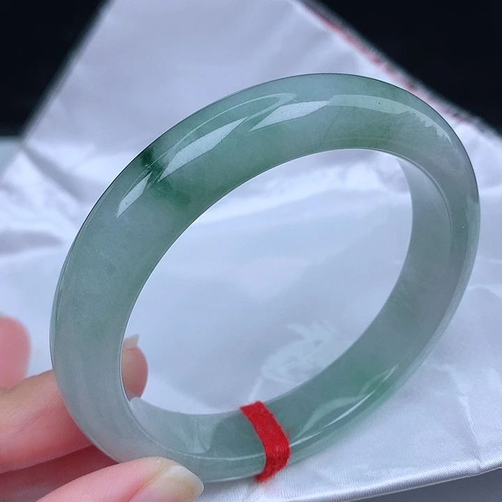未镶嵌手镯翡翠天然