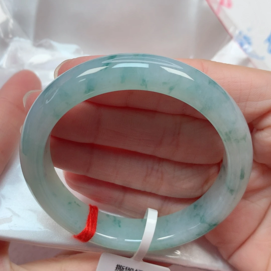 翡翠手镯未镶嵌54.6圈