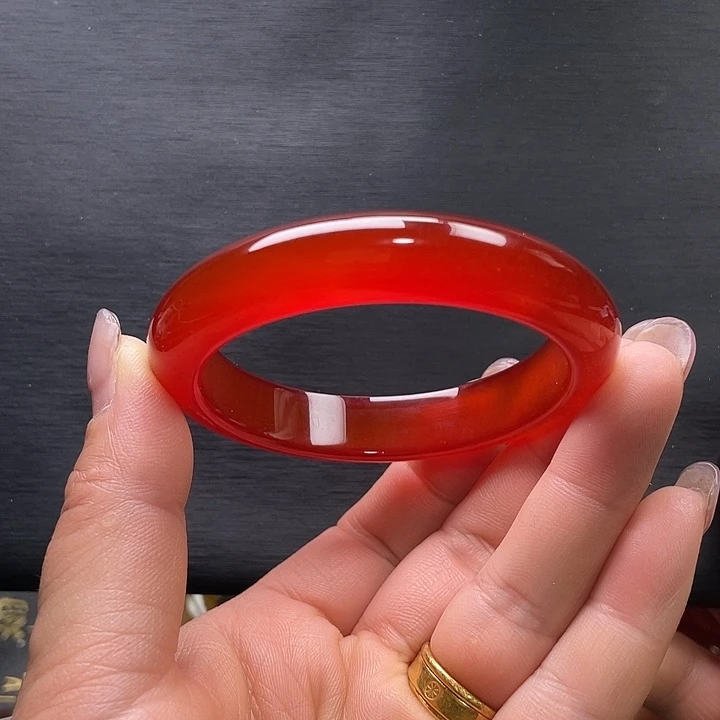 玛瑙/玉髓未镶嵌手镯55.8