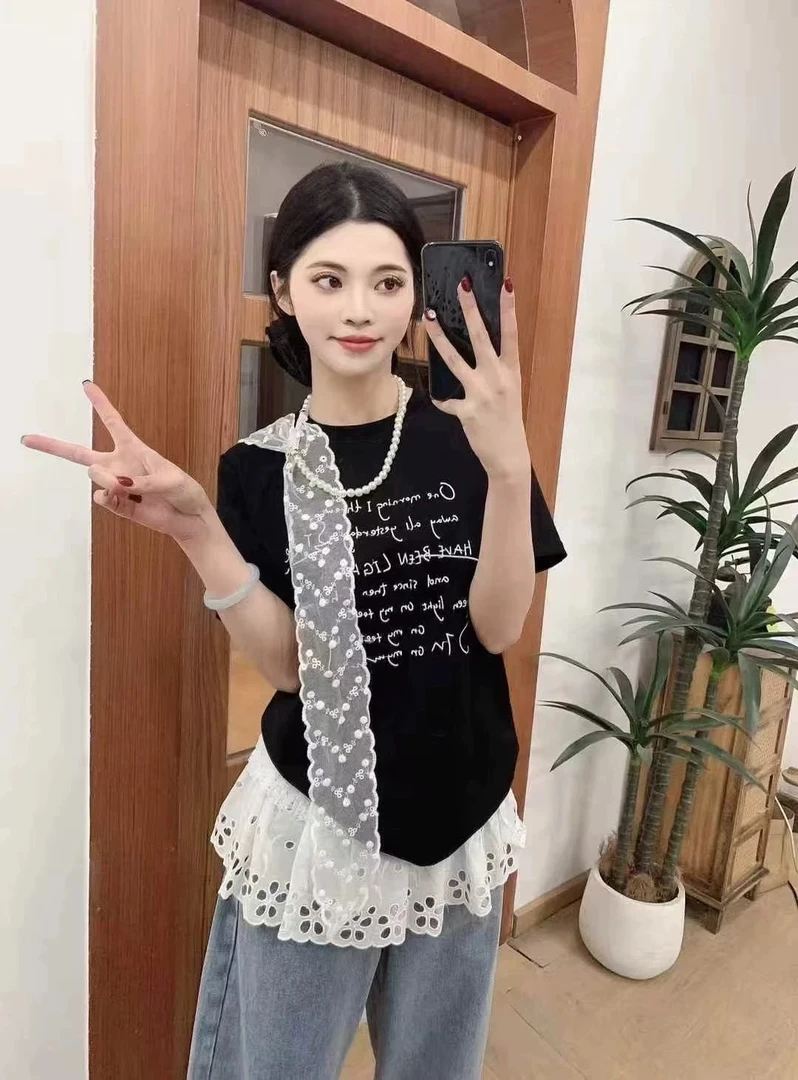 E念2657新款字母印花短袖T恤女时尚圆领珍珠挂饰休闲上衣2025新款