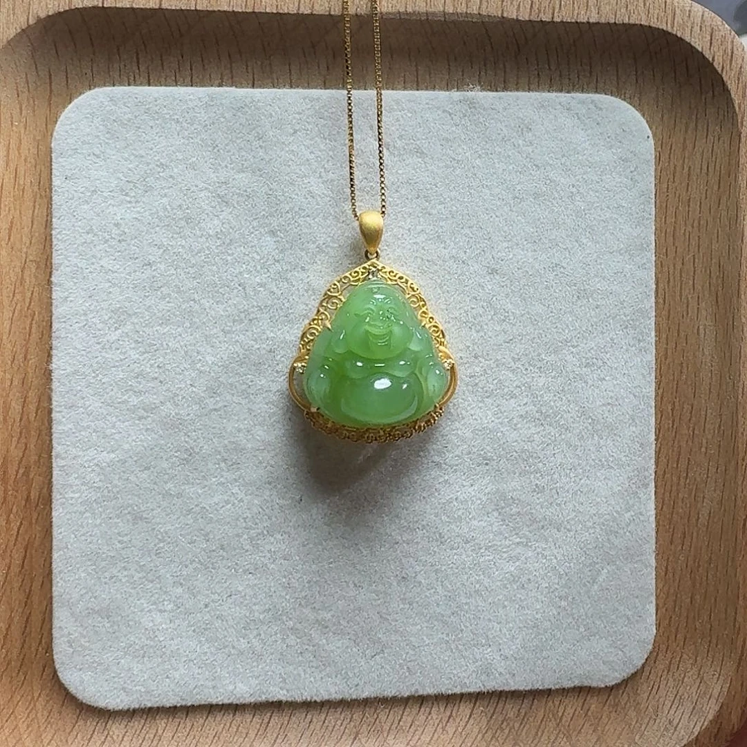 小****和田玉18K金镶嵌吊坠(赠链)苹果绿佛公