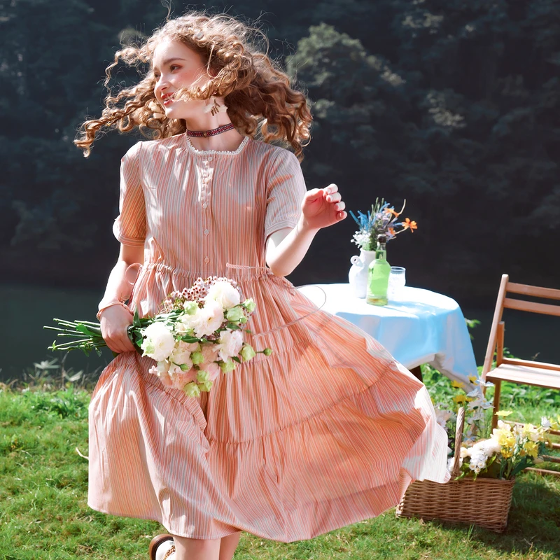 菀壹2025夏季新款田园风连衣裙Q30030321