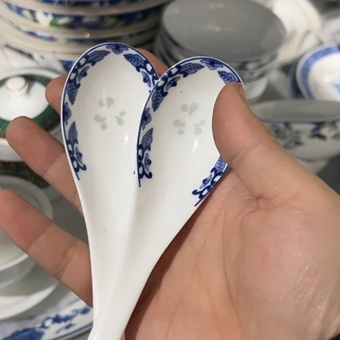 其他瓷勺两个陶瓷