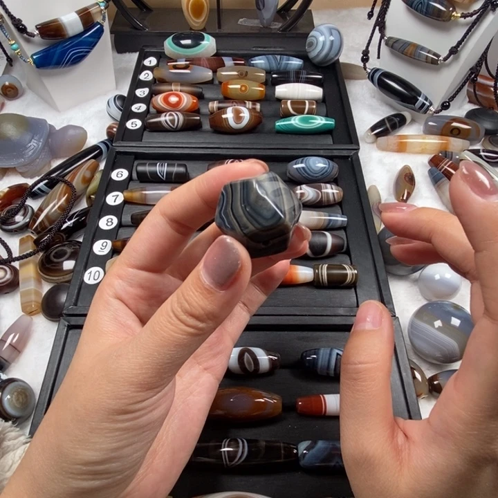 玛瑙/玉髓未镶嵌颈饰