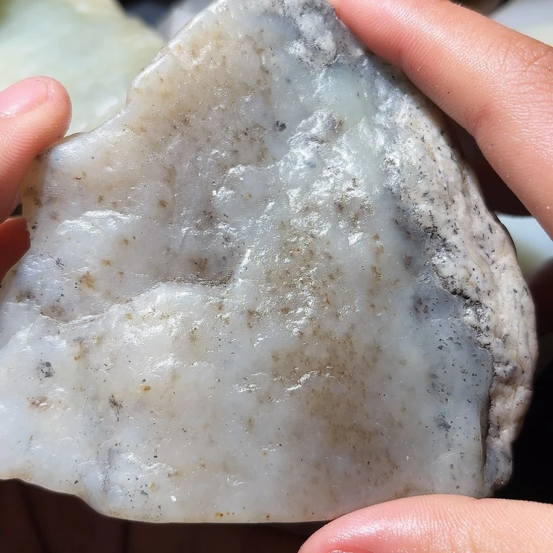 和田玉未镶嵌珠宝奇石