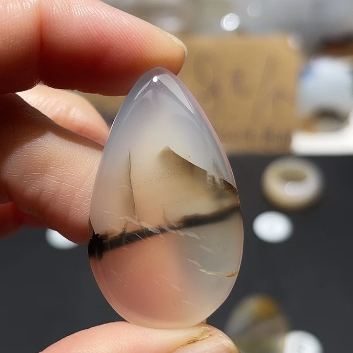 玛瑙/玉髓颈饰未镶嵌