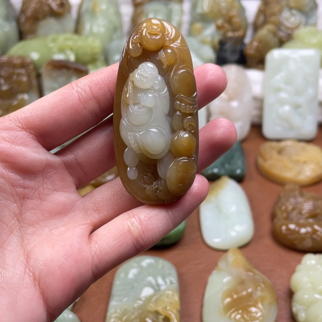 和田玉未镶嵌颈饰