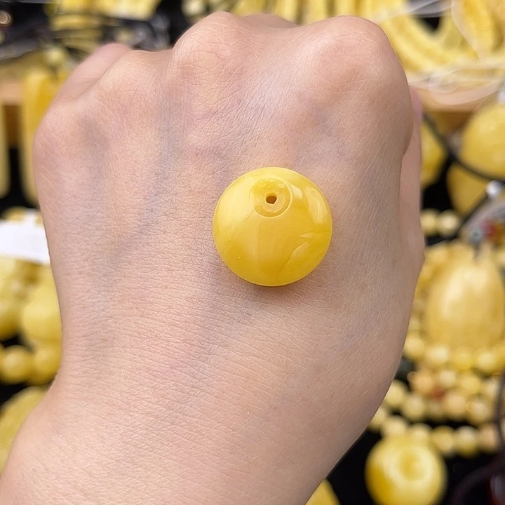 琥珀未镶嵌颈饰琥珀，