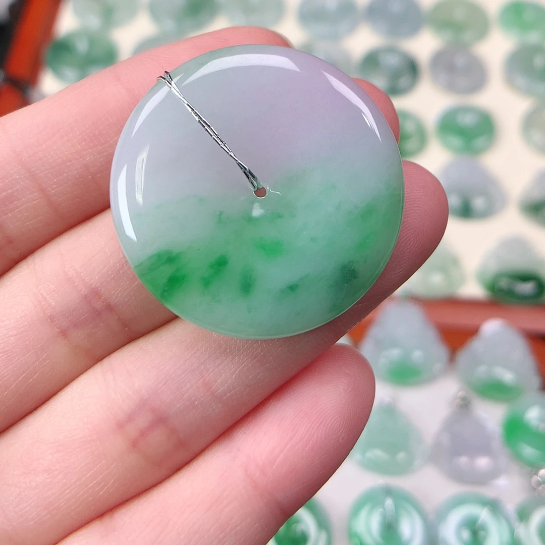 翡翠未镶嵌颈饰吊坠