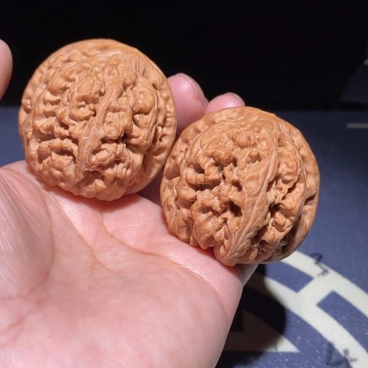 文玩核桃吊坠43×45大粗筋