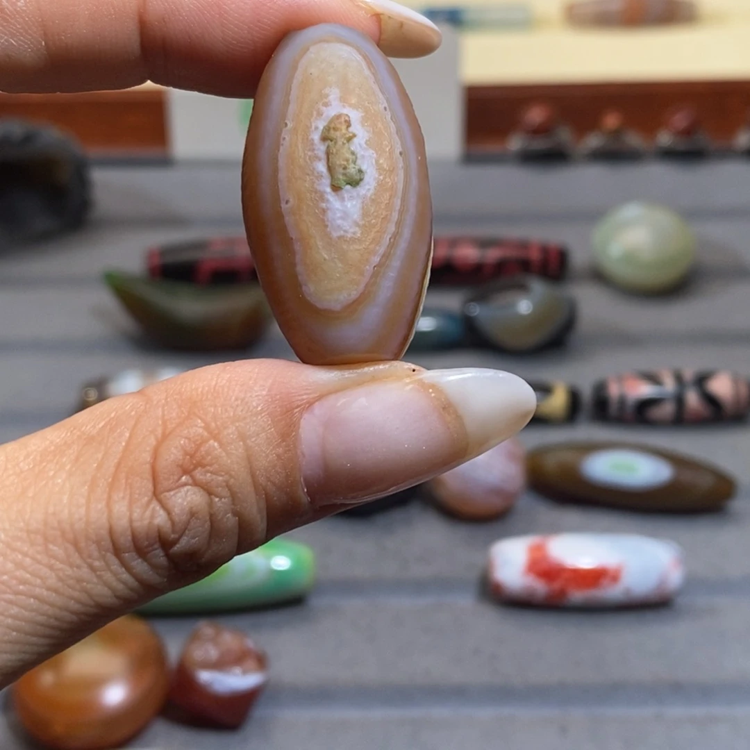 玛瑙/玉髓颈饰未镶嵌张****i