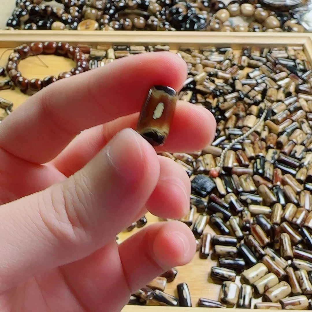 泥塑血柳单颗毕业无暇