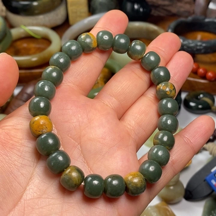 ****柿岫岩河磨玉（透闪石质玉）未镶嵌手链