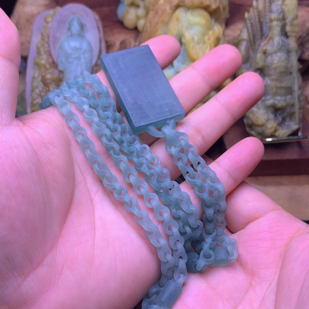 蓝***鲸定制翡翠未镶嵌翡翠
