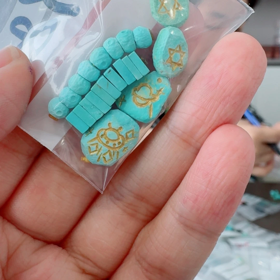 未镶嵌绿松石珠宝奇石