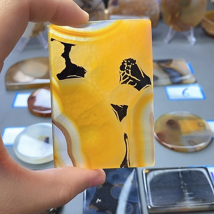 玛瑙/玉髓未镶嵌珠宝半成品