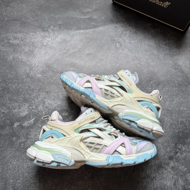 99新 Balenciaga/巴黎世家 35码 TRACK 2.0 马卡龙冰淇淋 鞋
