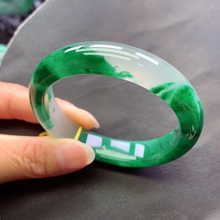 未镶嵌手镯石英质玉