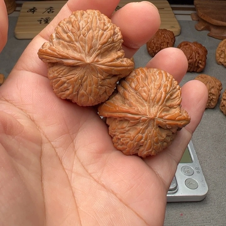 醉***把件文玩核桃歪磨红皮