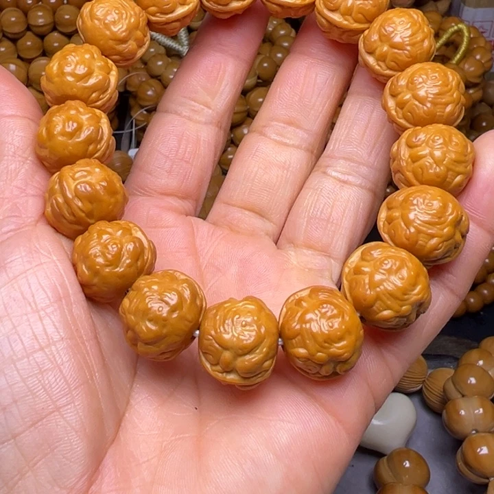 吊坠橄榄核聚宝盆