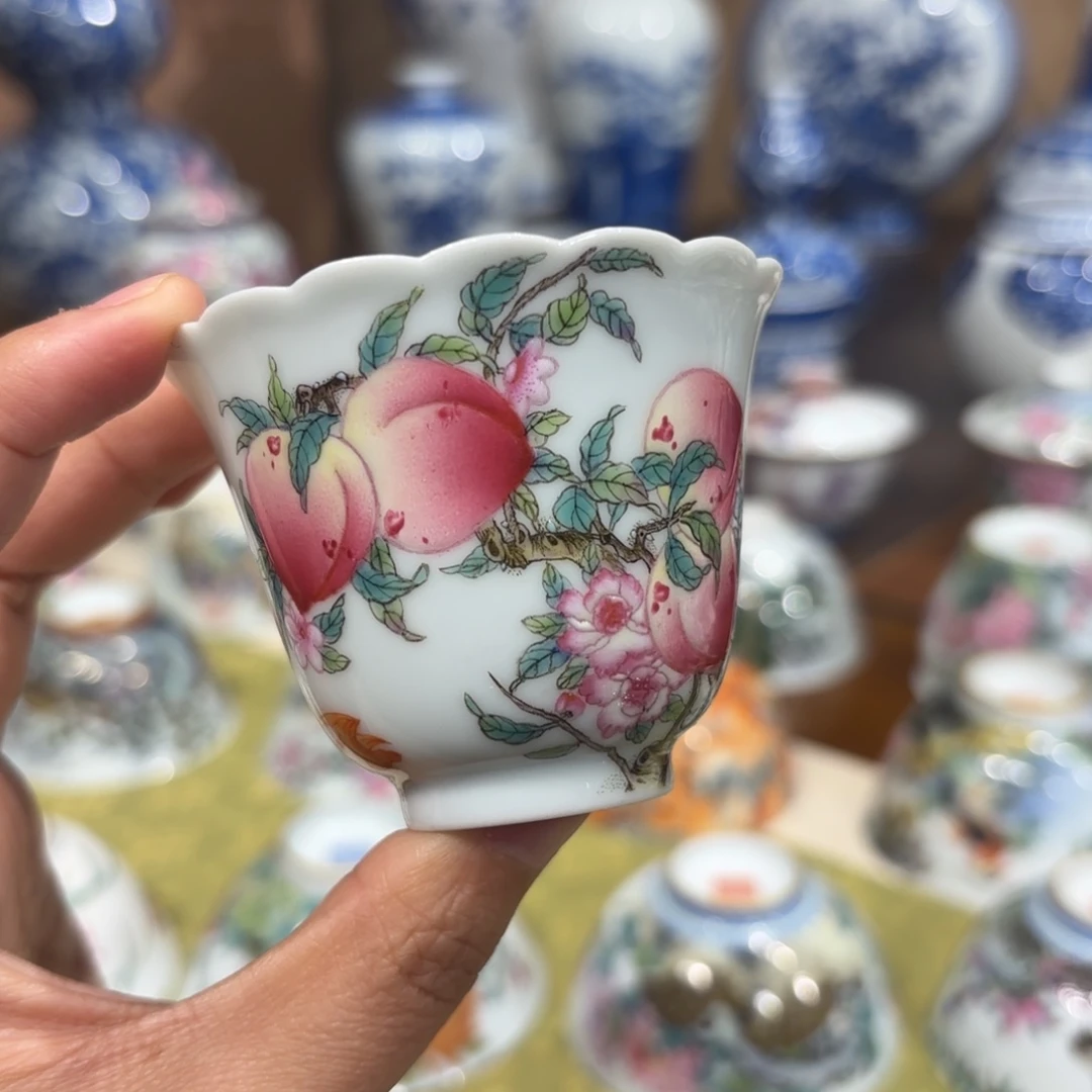 瓷五桃花口聚香杯……