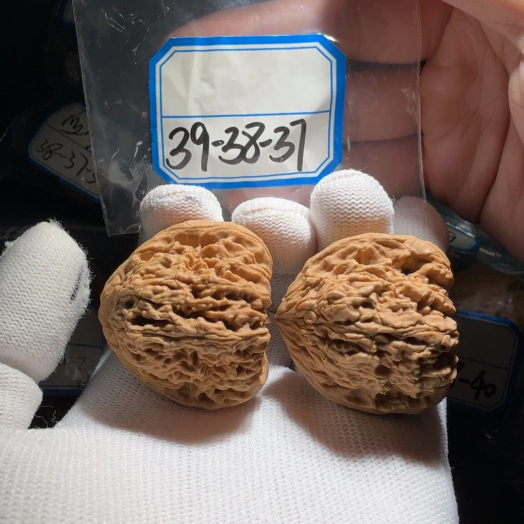 文玩核桃吊坠南疆3