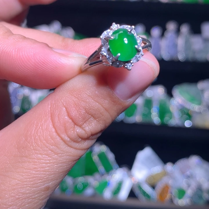 【闪购商品】颈饰银S925镶嵌翡翠天然翡翠