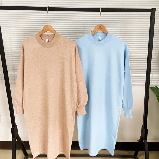G222 加长款圆领毛衣连衣裙