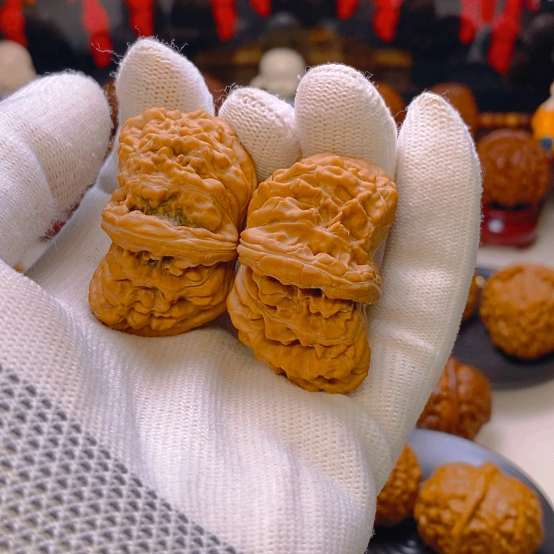 文玩核桃吊坠用****2四座楼元宝