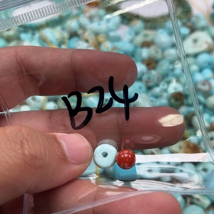 南红玛瑙珠宝奇石未镶嵌时***处