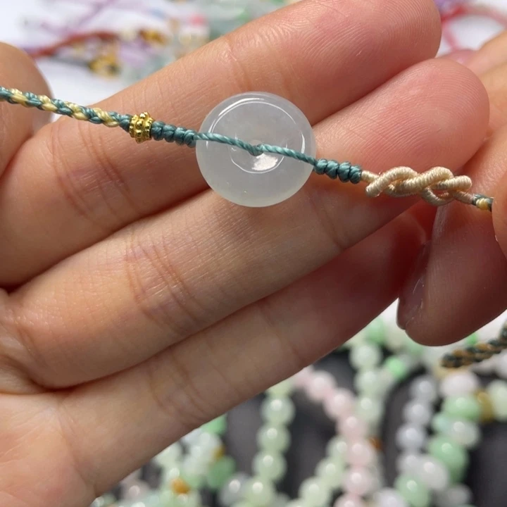 翡翠未镶嵌手绳79999999