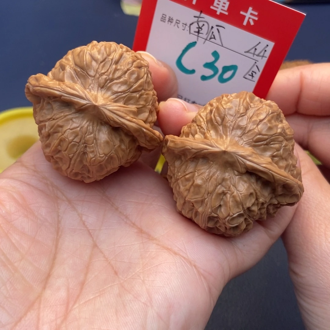 文玩核桃吊坠文玩核桃