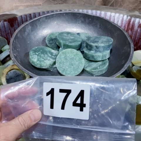 【闪购商品】蛇纹石玉珠宝半成品未镶嵌