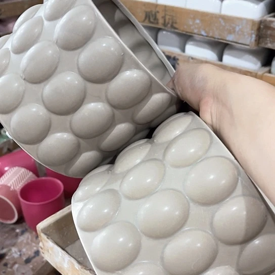 多肉绿植陶瓷花盆9.9包邮，有孔