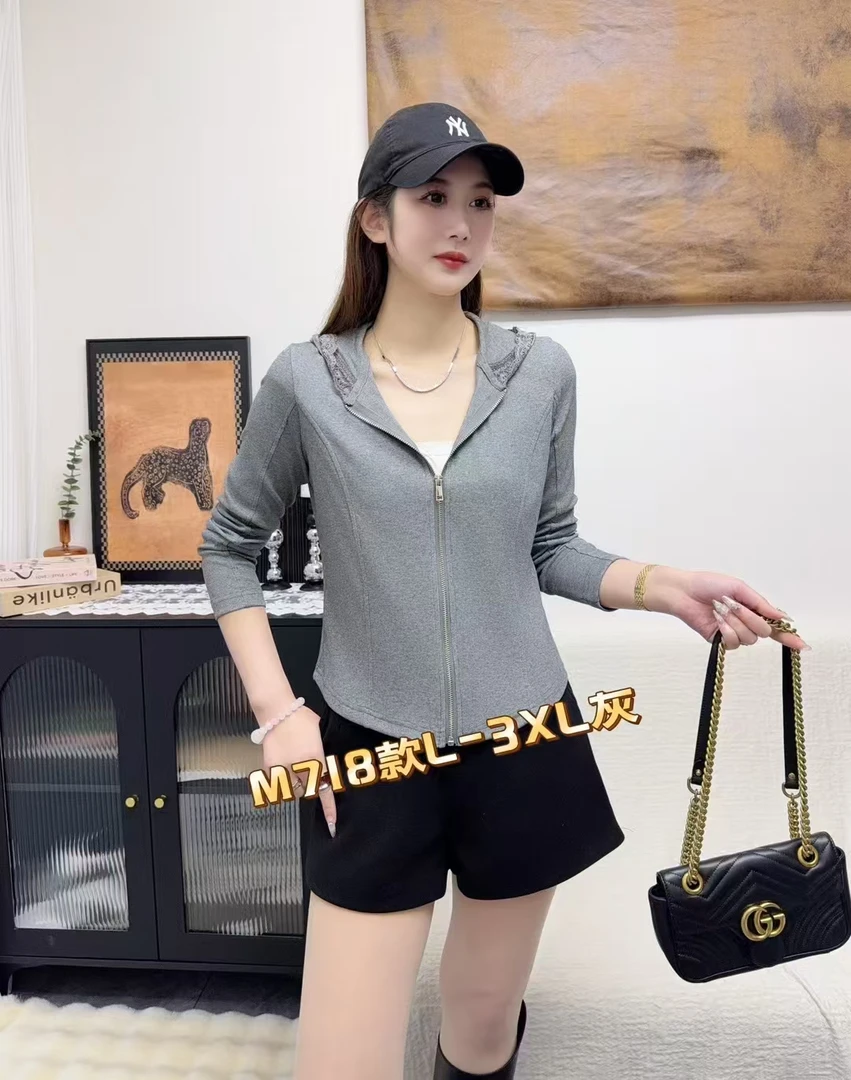 〖铃铛精选〗蕾丝花边时尚薄帽衫718