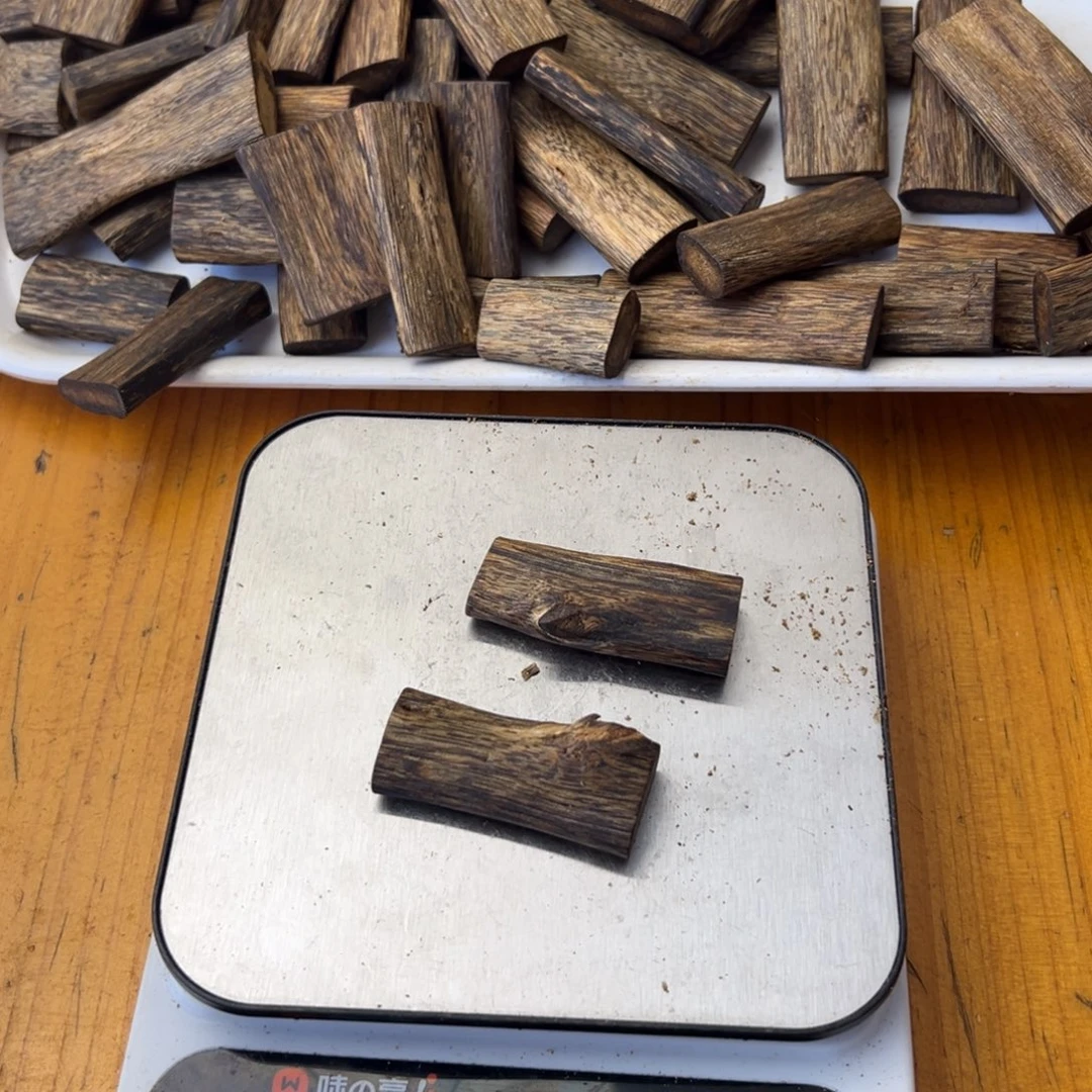 沉香沉香碎屑沉香奇楠香