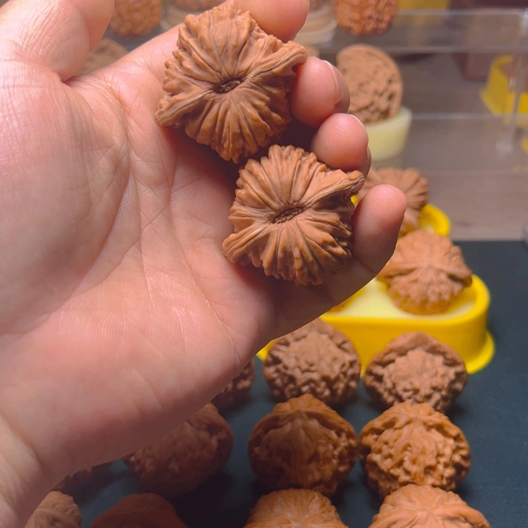 文玩核桃吊坠爱****?41四座楼