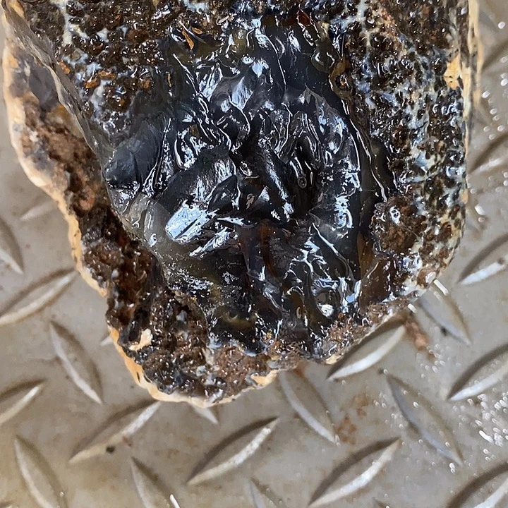 艺***影定制玛瑙一块原石