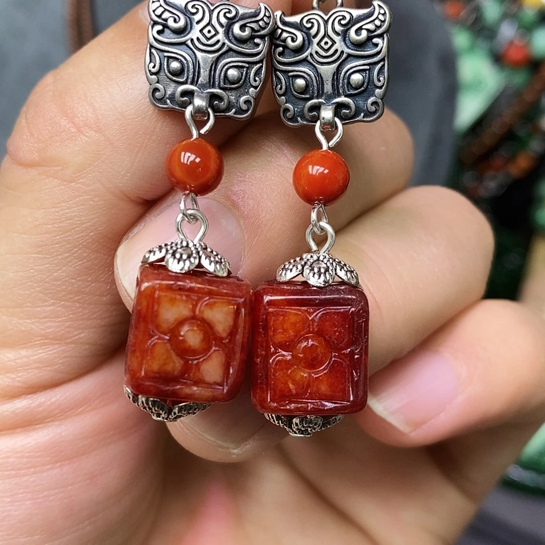 银S925镶嵌翡翠耳饰漂亮美眉