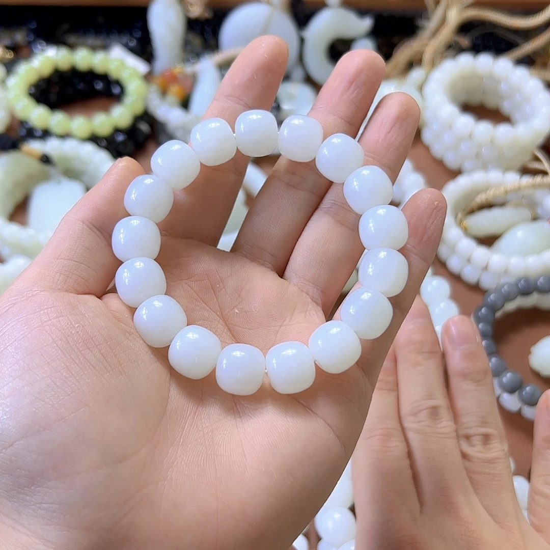 和田玉未镶嵌手串