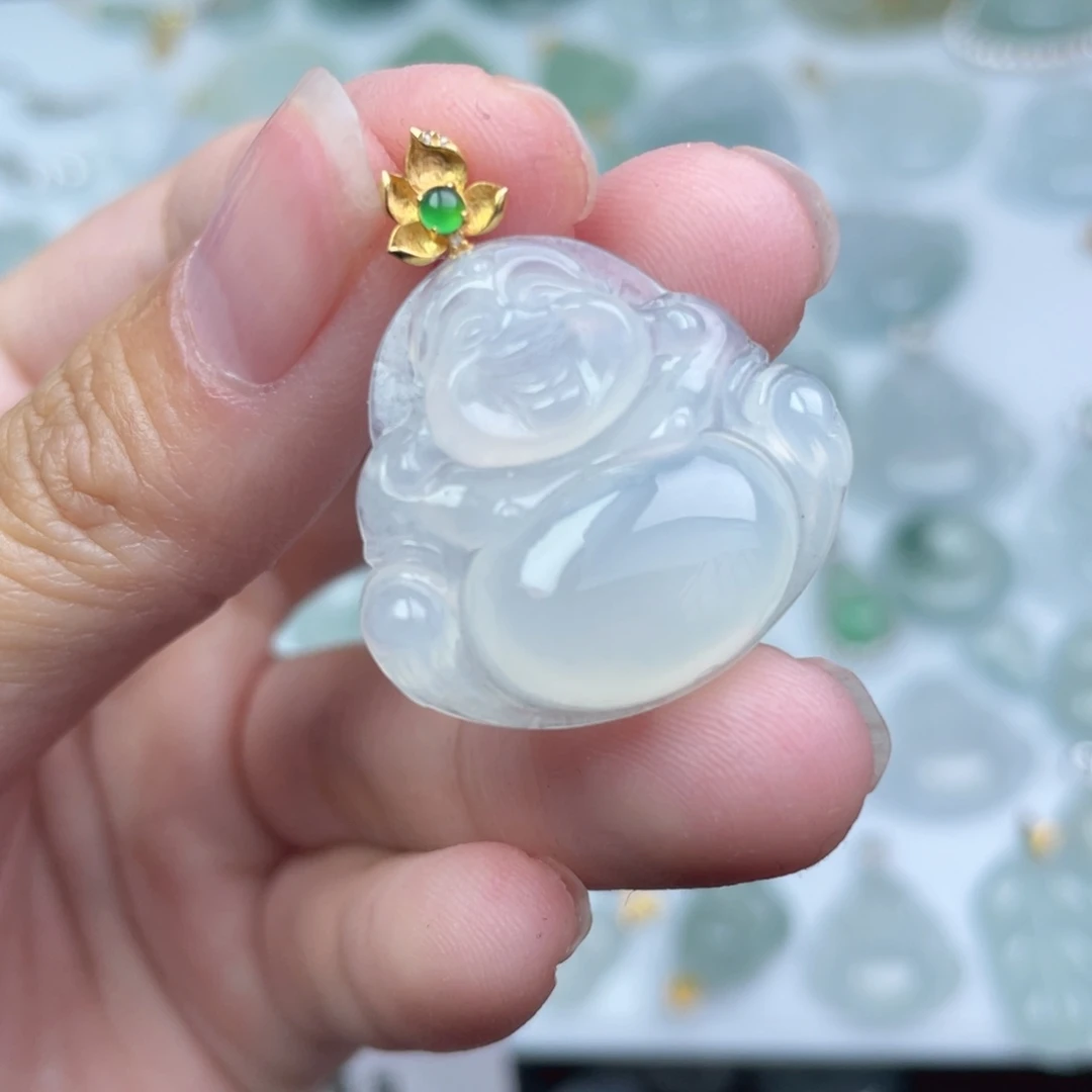 翡翠18K金镶嵌颈饰