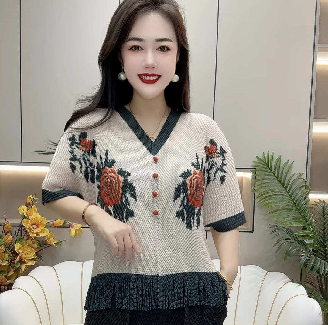 夏季蝙蝠袖龙麟褶皱流苏中老年女装V领针织衫镂空半袖女士宽松