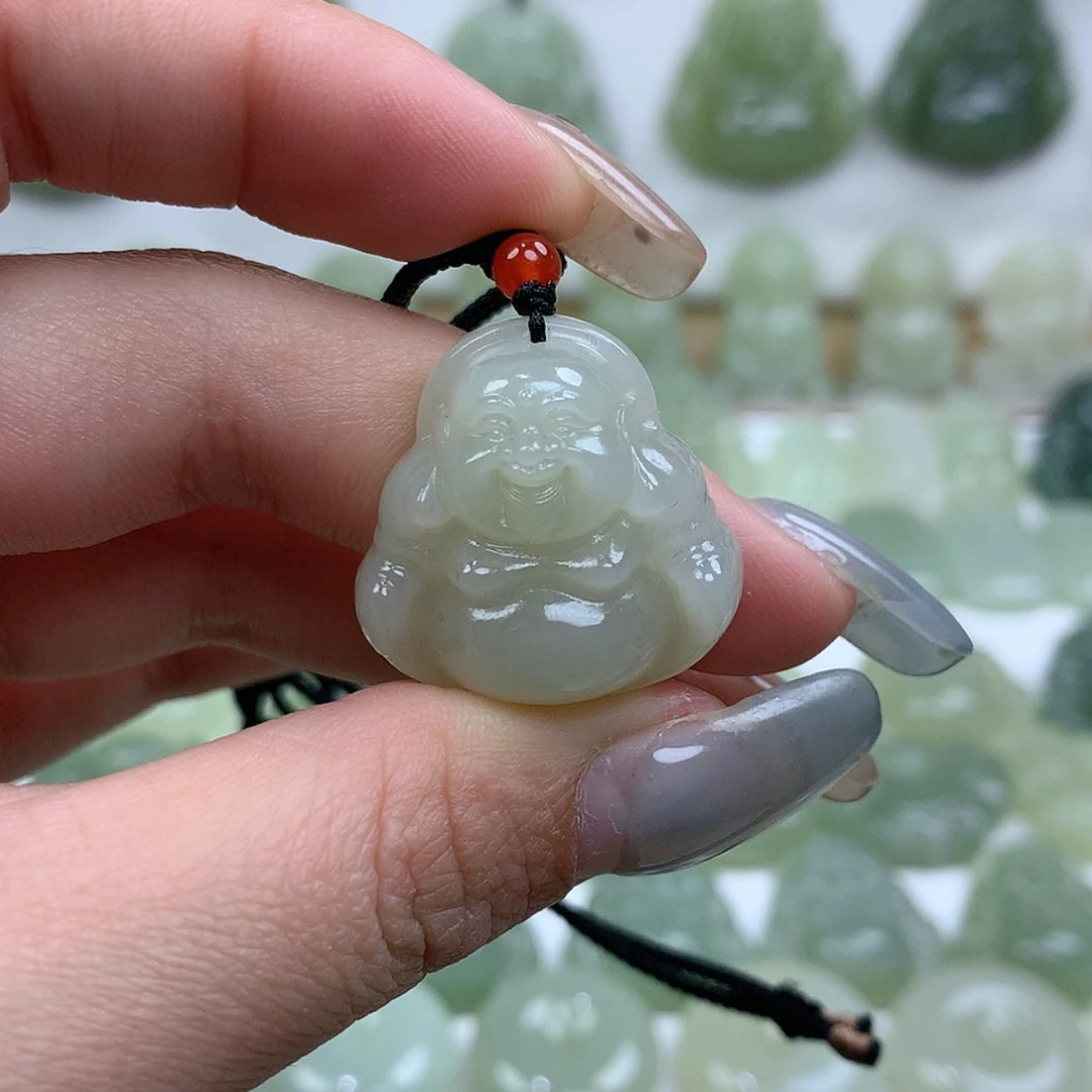 【闪购商品】颈饰未镶嵌和田玉